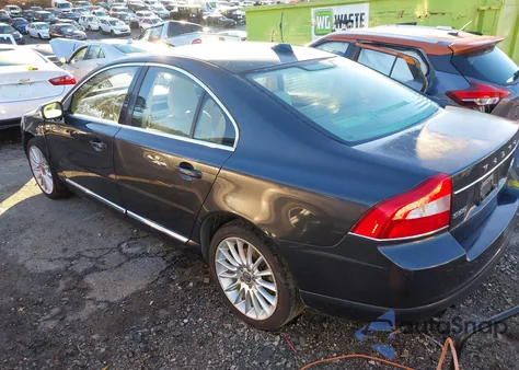 2011 Volvo S80 T6 z USA, uszkodzony, nr VIN YV1902AH5B1148420